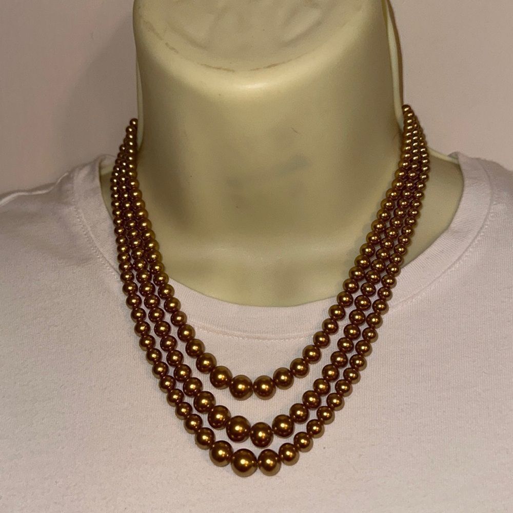 Vintage 50s/60s 3 strand golden‎ pearl necklace